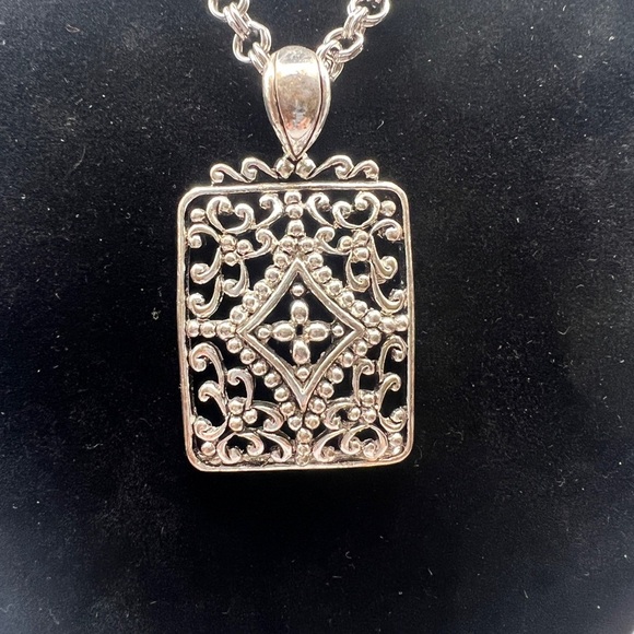 Vintage Monet Filigree silver tone pendant chain and earrings - Picture 6 of 12